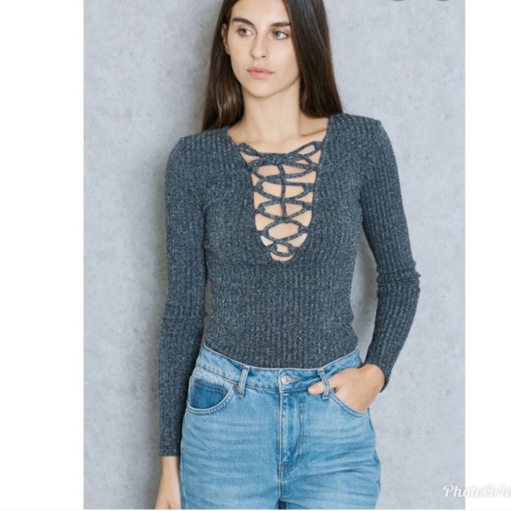 Forever 21 lace front grey sweater